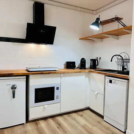 Apartment 40M2-Air Conditioning-Elevator-Underground Parking-Self Checkin! Appart Climatise 40M2-Ascenseur-Parking Souterrain -Arrivee Autonome Avignon Exterior foto