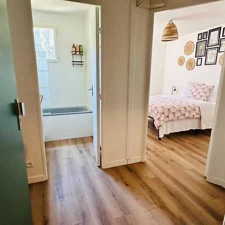 Apartment 40M2-Air Conditioning-Elevator-Underground Parking-Self Checkin! Appart Climatise 40M2-Ascenseur-Parking Souterrain -Arrivee Autonome Avignon Exterior foto