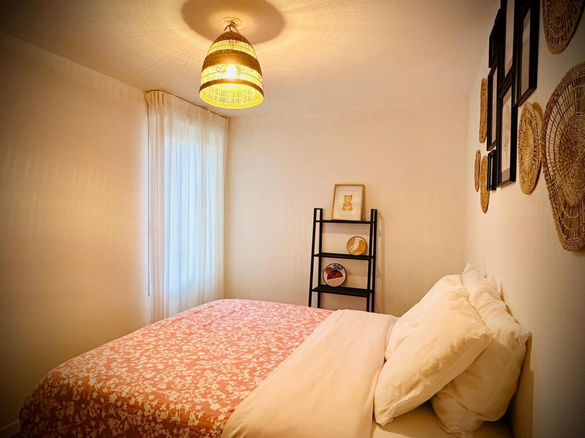 40m2-air Conditioning-elevator-underground Parking-self Checkin! Climatise 40m2-ascenseur-parking Souterrain -arrivee Autonome *